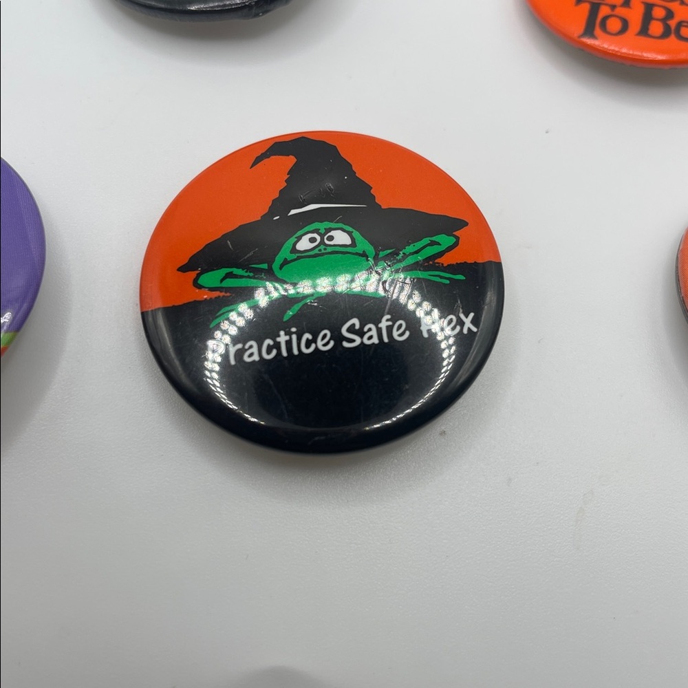 Colorful‎ Button Set - Picture 7 of 12